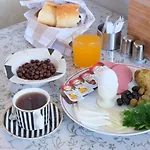 Grand Moon Hotel