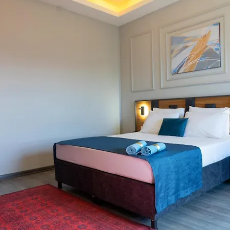 Grand Moon 3*