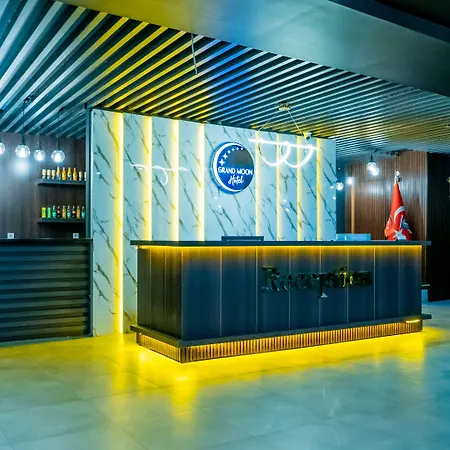 Hotel Grand Moon