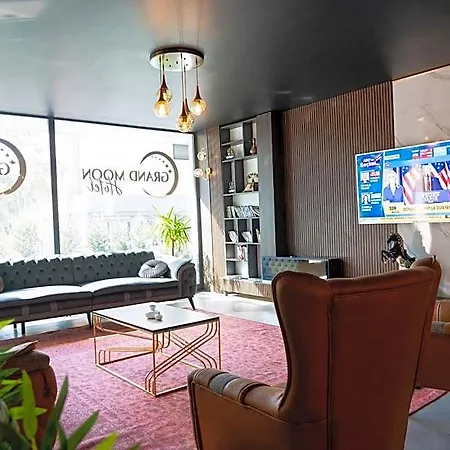 Grand Moon Hotel 3*