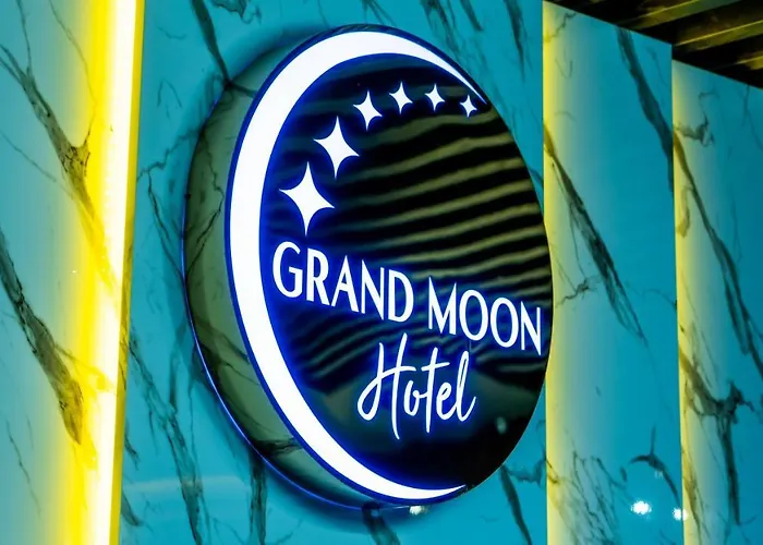 Grand Moon