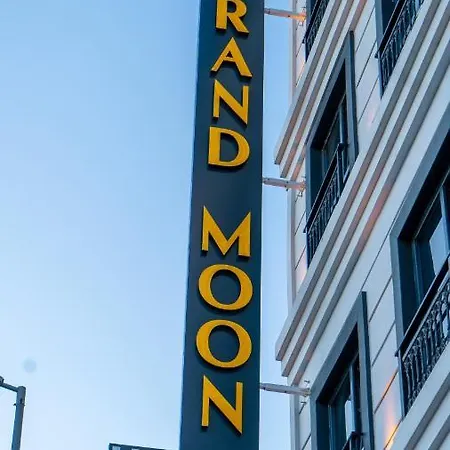 Grand Moon *